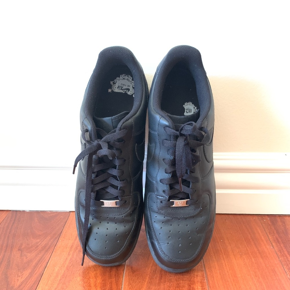 Nike Men’s Air Force 1 (size 13)